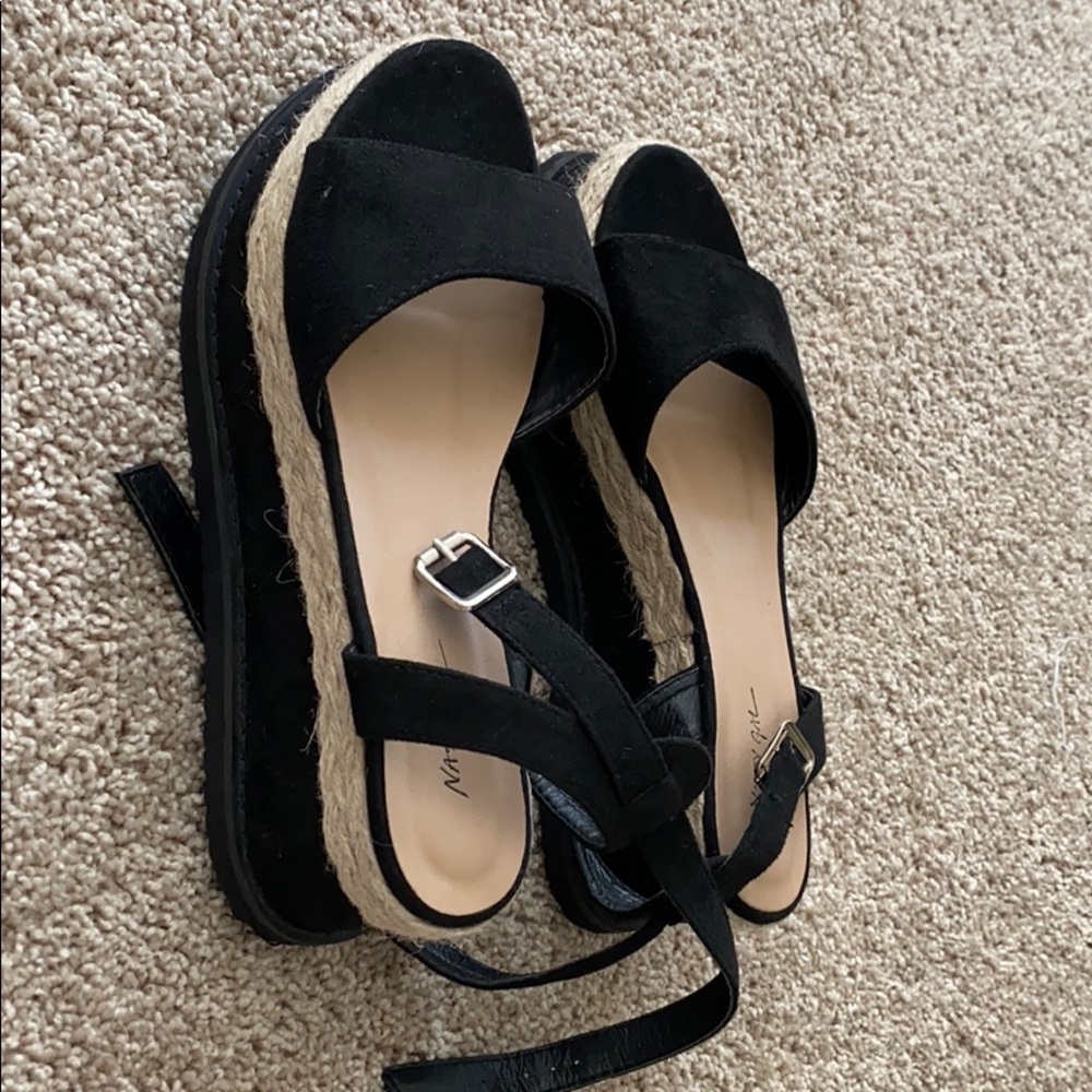 Sandals - Picture 6 of 6